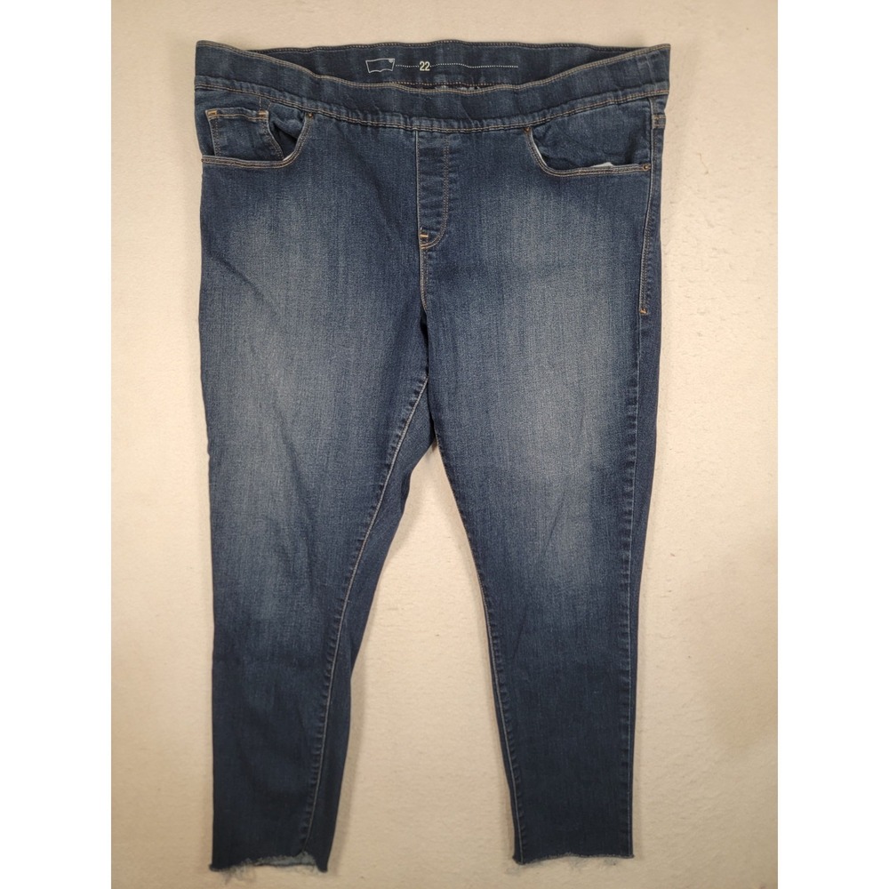 Levi's Women's Plus Size 22 Pull On Skinny Jeans Medium Wash Frayed Raw Hem Blue